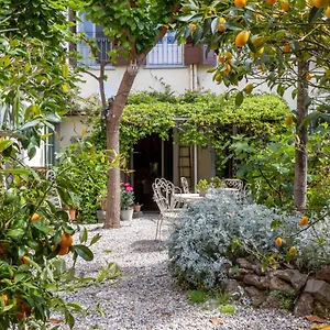  Bed and breakfast Secret Garden Italia