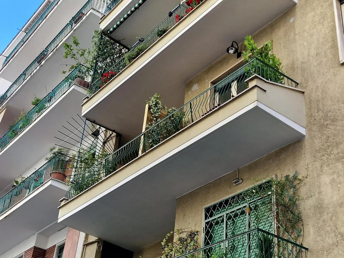 Cuma Suites Roma 0*,  Italia