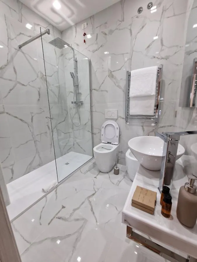 Cuma Suites Rome Couette-café